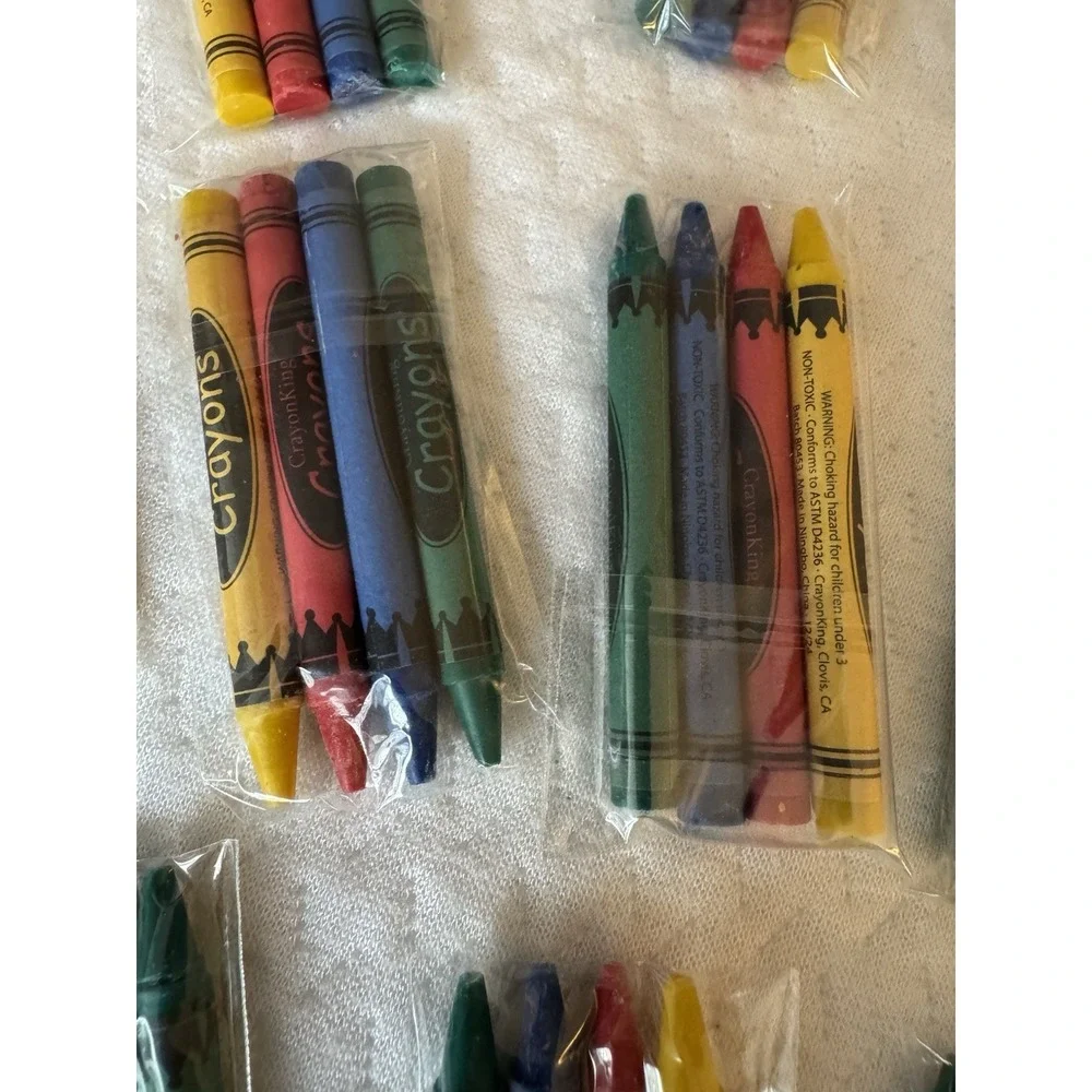CrayonKing 25 Sets of 4-Packs (100 Bulk Crayons) – Non-Toxic, Individually